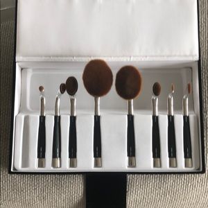 Artis Makeup Brushes